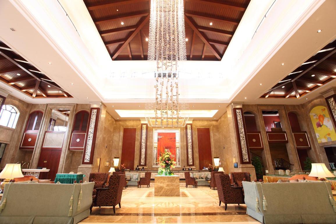 Green Lake Hot Spring Hotel Foshan Dış mekan fotoğraf