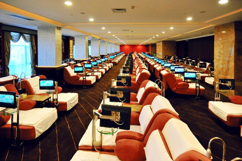 Green Lake Hot Spring Hotel Foshan Dış mekan fotoğraf
